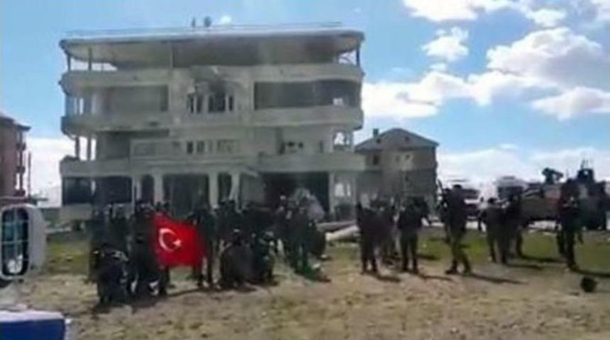 Operasyonu Tamamlayan G&uuml;venlik G&uuml;&ccedil;leri, Y&uuml;ksekova&rsquo;yı Marşla İnletti