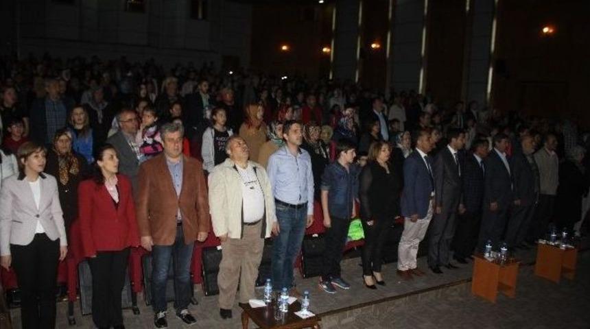 Ortaokul &Ouml;ğrencilerinin Hazırladığı Kutlu Doğum Programı B&uuml;y&uuml;k İlgi G&ouml;rd&uuml;