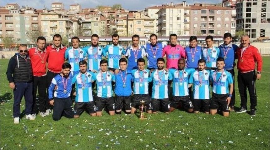 Nevşehir Spor, &Ccedil;at Gen&ccedil;lik Spor İle Final Ma&ccedil;ına &Ccedil;ıkacak