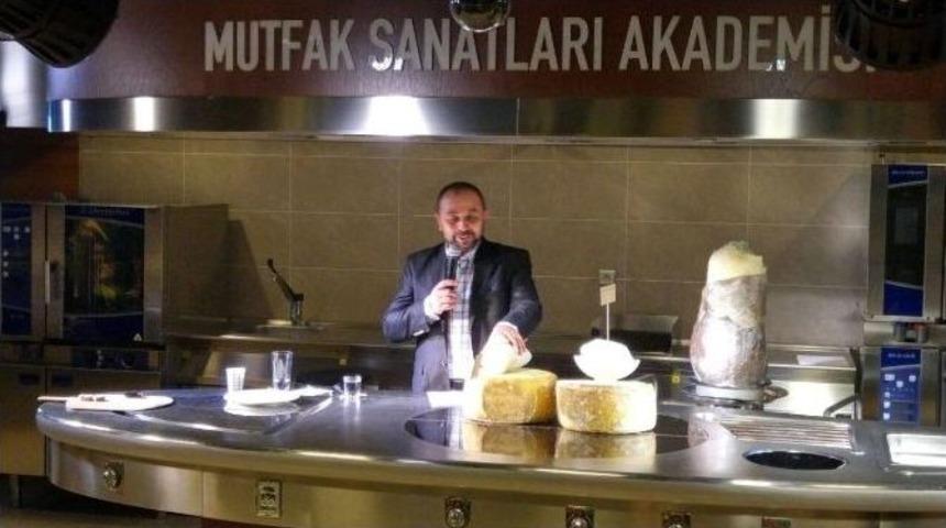 Kargı Tulum Peyniri Sempozyumda Tanıtıldı