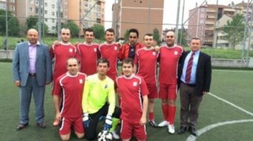 Kartepe Futbol Turnuvası Devam Ediyor