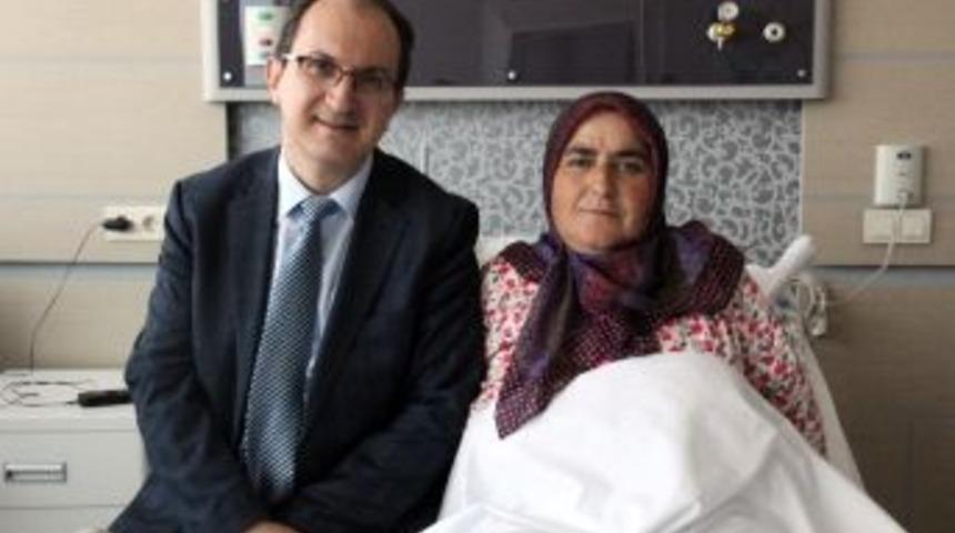 Omurilik T&uuml;m&uuml;r&uuml; Olan Kadın Fel&ccedil; Kalmaktan Kurtuldu