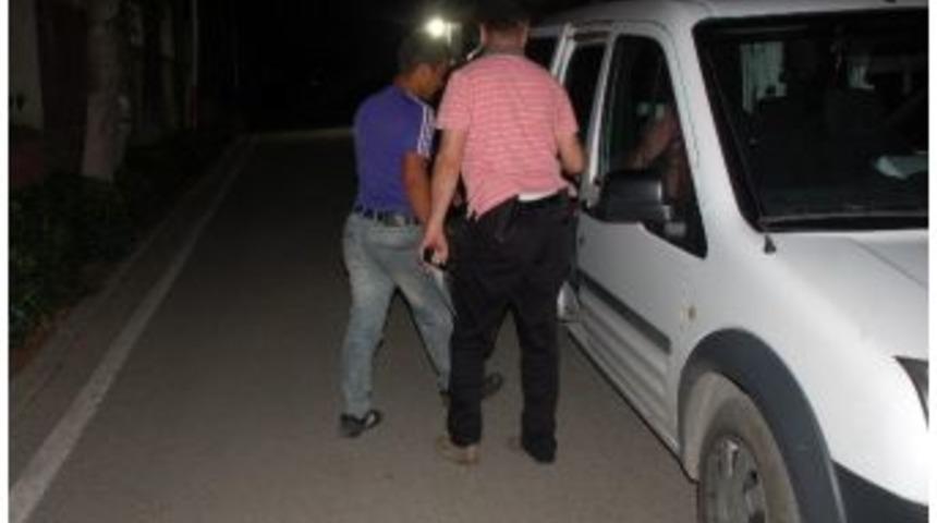 Sevgi Evlerinden Ka&ccedil;an &Ccedil;ocuk Cami Avlusunda Uyurken Bulundu