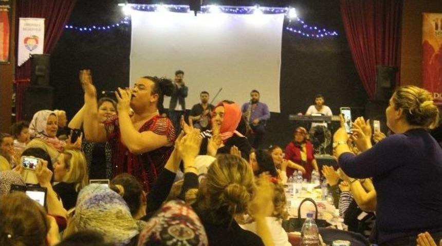 Umurbeyli Kadınlar Muzo İle Coştu