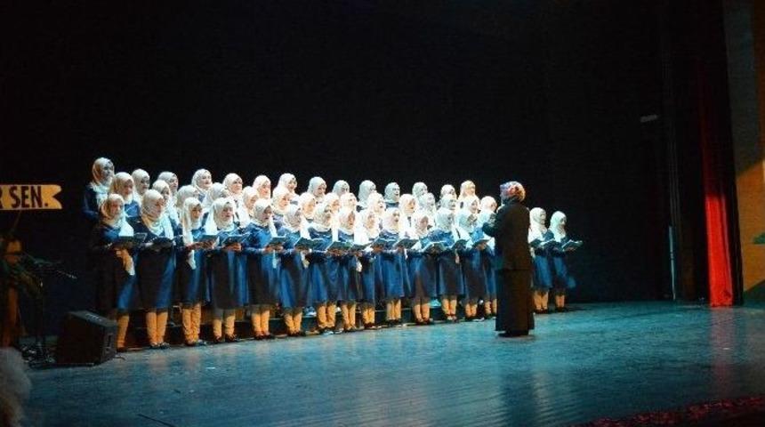 İmam Hatip Lisesinde Kutlu Doğum Sevinci