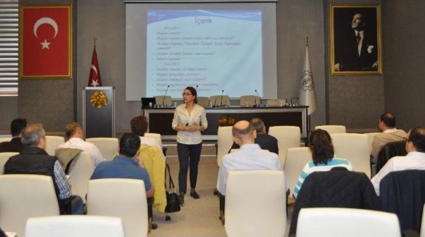 K&uuml;tahya&rsquo;da &rsquo;m&uuml;şteri İlişkileri Y&ouml;netimi&rsquo; Eğitimi