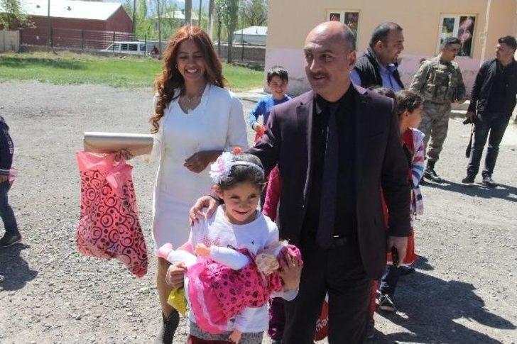 Kamu Çalışanlarından Köy Çocuklarına 23 Nisan Hediyesi G2