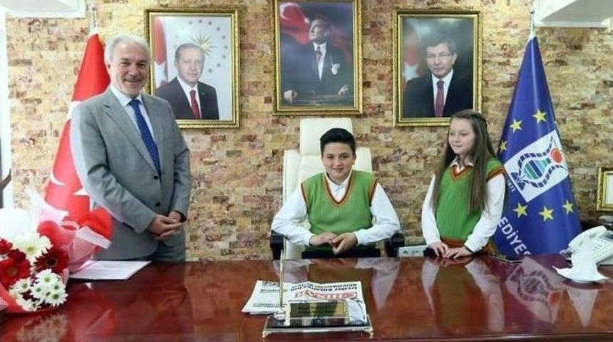 Başkan Kamil Sara&ccedil;oğlu Koltuğunu Devretti