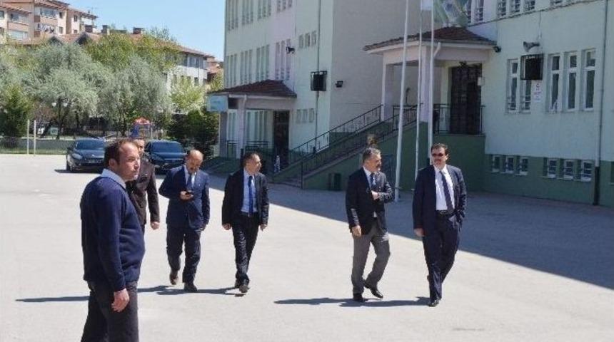 İl Milli Eğitim M&uuml;d&uuml;r&uuml; Taciz İddiaları Hakkında Konuştu