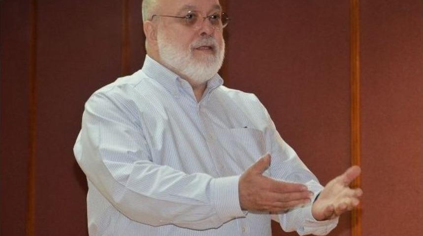 &Uuml;nl&uuml; Profes&ouml;rden &ldquo;ekinokslar Bayram İlan Edilsin&rdquo; &Ouml;nerisi