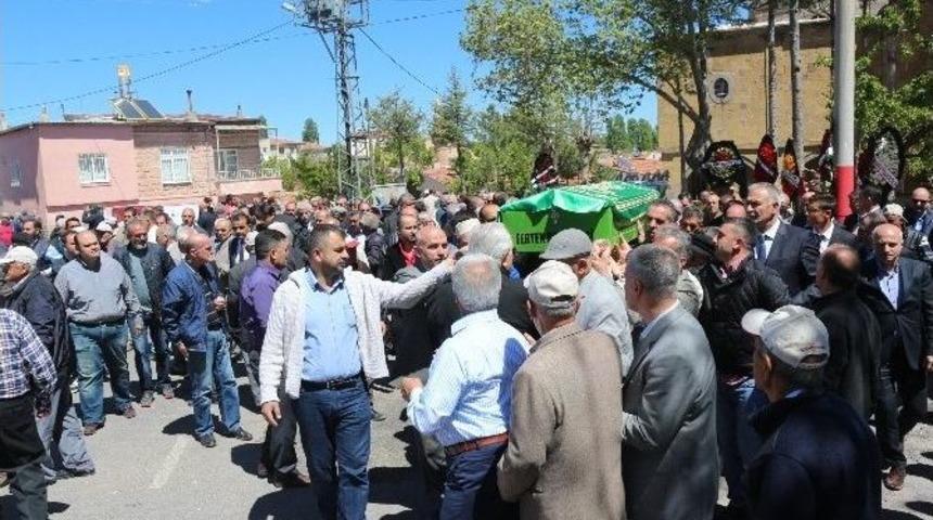 Ayhan Şahenk Vakfı Koordinat&ouml;r&uuml; İkizoğlu Toprağa Verildi