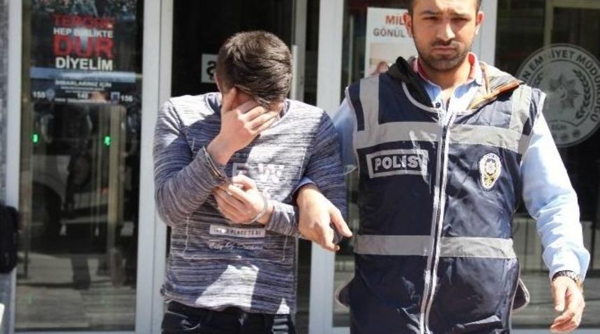 &Ccedil;aldıkları Altın Bileziği Satıp Parasını Paylaştılar