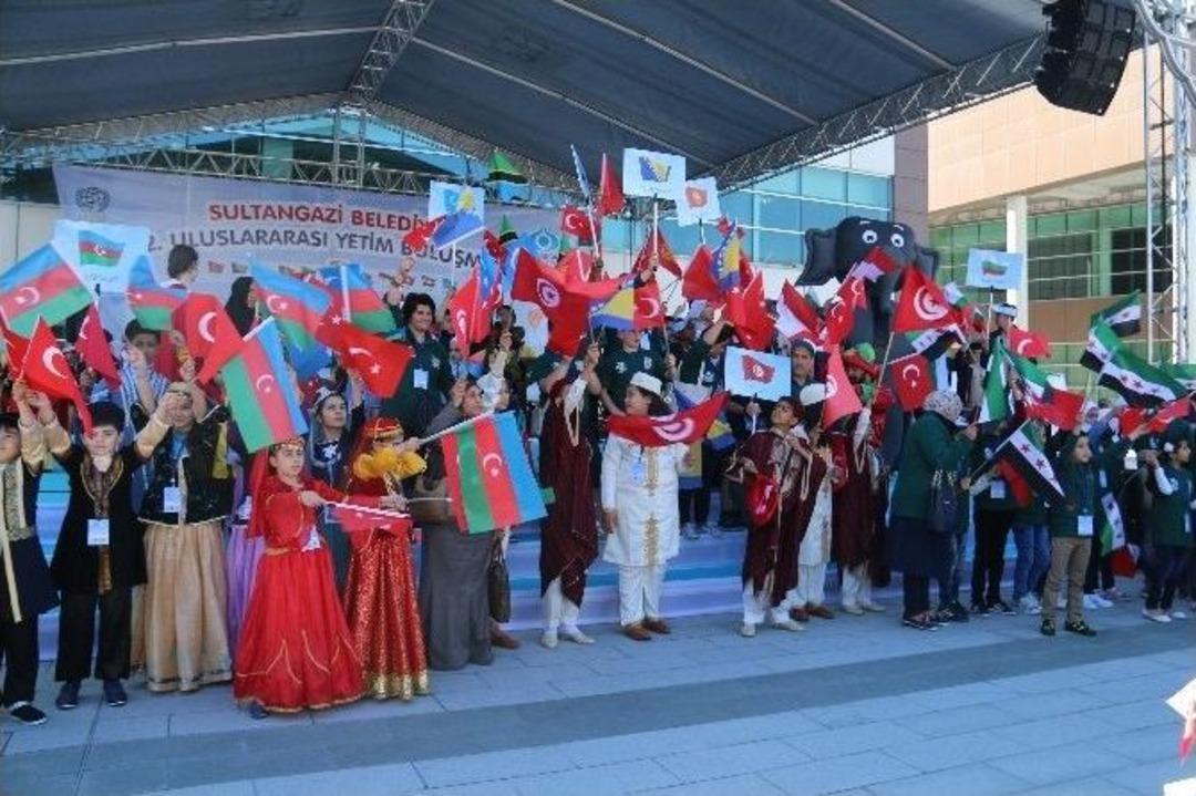 Yetim &Ccedil;ocuklar "barış" İ&ccedil;in G&uuml;vercin U&ccedil;urdu
