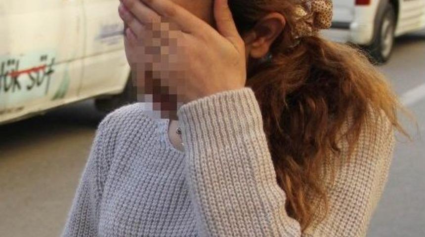 Evden 20 Bin Liralık Ziynet Eşyası &Ccedil;alan 2 Kişi Yakalandı