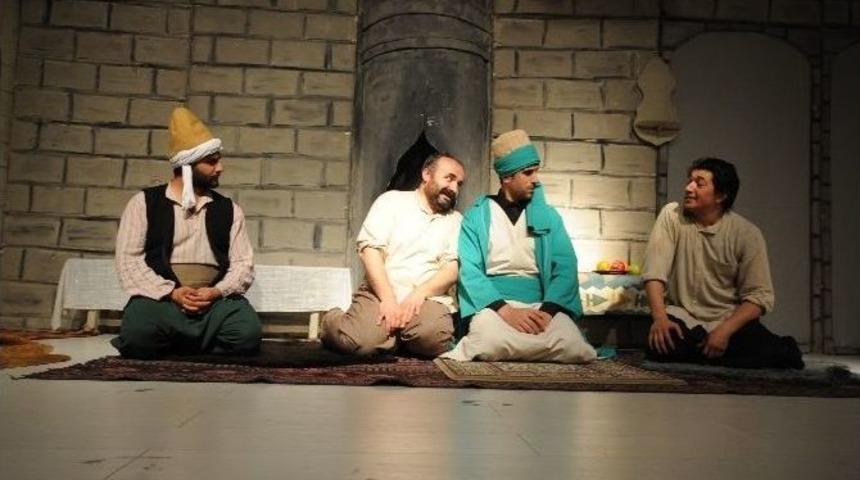 &ldquo;ziyafet Sofrası&rdquo; Başiskele&rsquo;de Sahnelendi