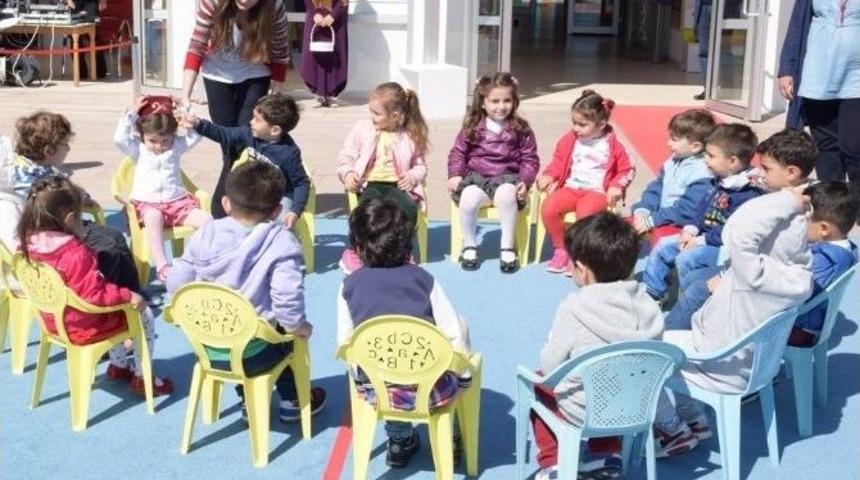 Esog&uuml;&rsquo;de 23 Nisan Coşkusu