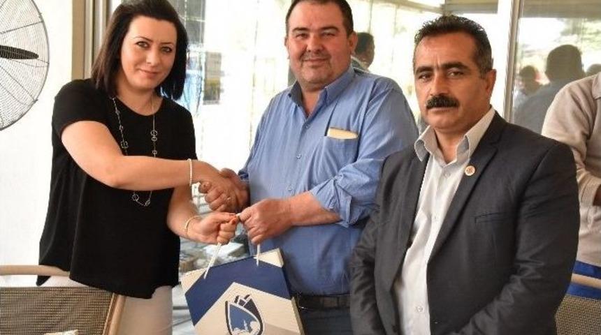 Yunusemre&rsquo;de &rsquo;atık Yağı Getir, Deterjanı G&ouml;t&uuml;r&rsquo; Kampanyası