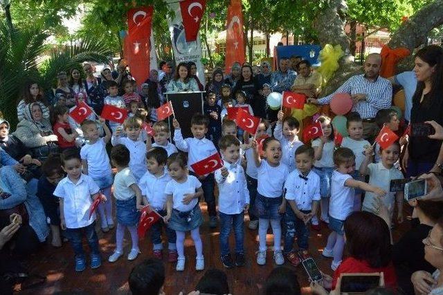 Yunusemreli Minikler Bayramlarını Kutladı