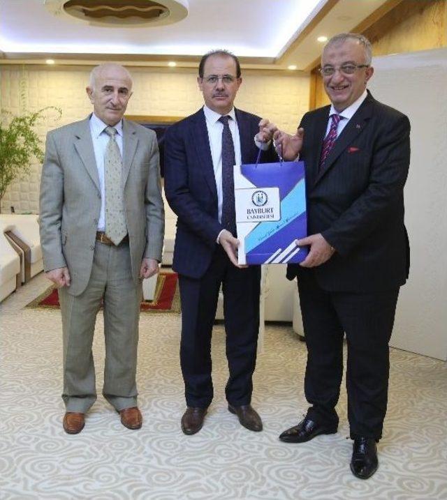 Bayburt&rsquo;ta &lsquo;para Nasıl Kazanılır&rsquo; Konferansı 1