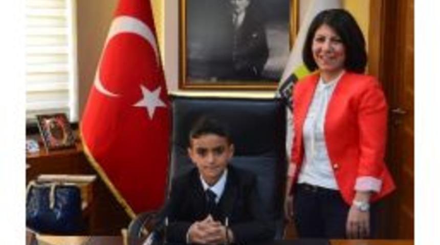 Ereğli&rsquo;de Başkanlık Makamına Ahmet Tosun Oturdu