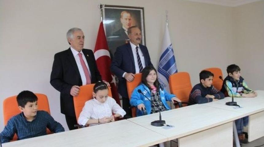 Didim&rsquo;de &Ouml;ğrenciler Yerel Y&ouml;netimi Başkan&rsquo;dan &Ouml;ğrendi