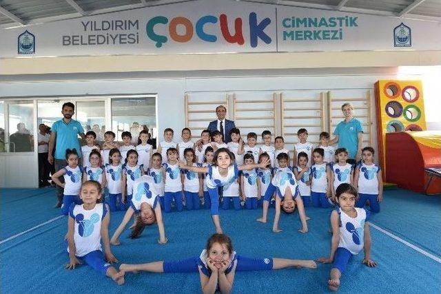 Çocukların 23 Nisan Hediyesi Yıldırım Belediyesi’nden