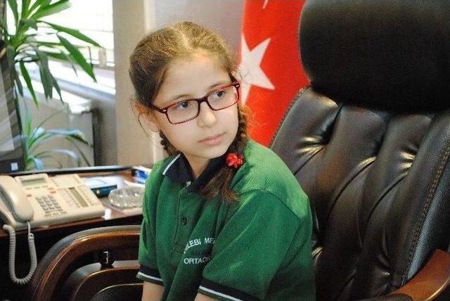 Temsili Başkan Okuluna ’geri Dönüşüm Kutusu’ İstedi