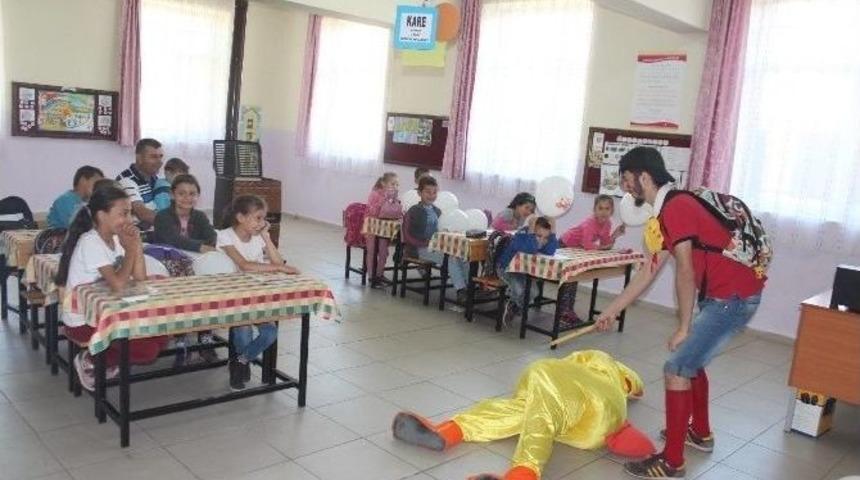 K&ouml;yde Tiyatrolu 23 Nisan Kutlaması