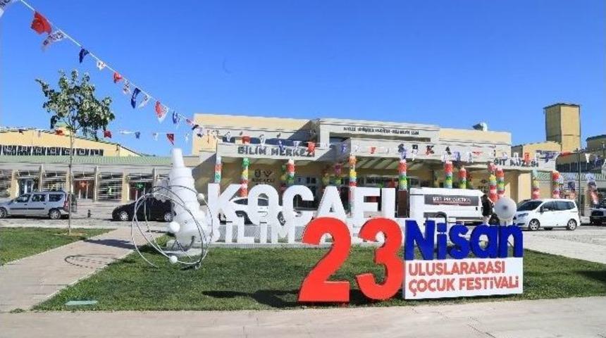 23. Nisan Festivali 2. G&uuml;n&uuml;nde De Katılımcılarını Eğlendirecek