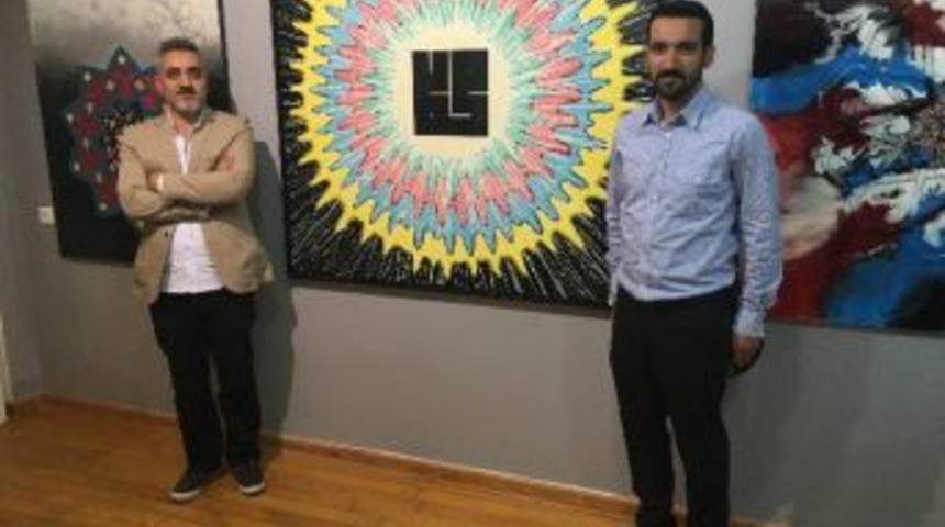 Hattat &Ouml;mer Şen&rsquo;in Sergisine Yoğun İlgi