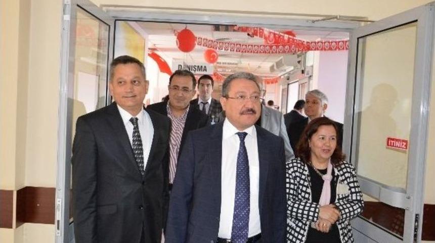 Er&uuml; &Ccedil;ocuk Hastanesi&rsquo;nde 23 Nisan Coşkusu