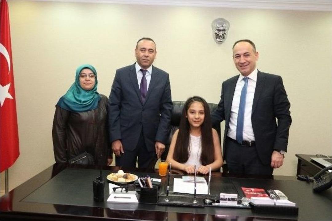 Başkan Saygılı Koltuğunu Şevval D&ouml;nmez&rsquo;e Devretti