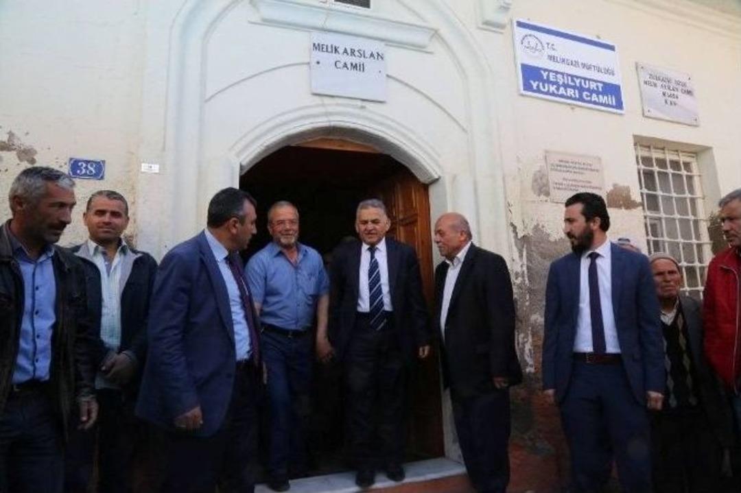 Başkan B&uuml;y&uuml;kkılı&ccedil; Yeşilyurt Mahallesini Ziyaret Etti