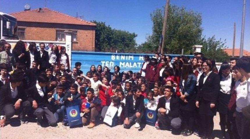 &Ouml;ğrencilerden Anlamlı Davranış