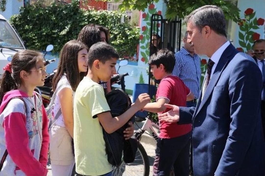 Başkan Şirin, 23 Nisan Coşkusuna Ortak Oldu