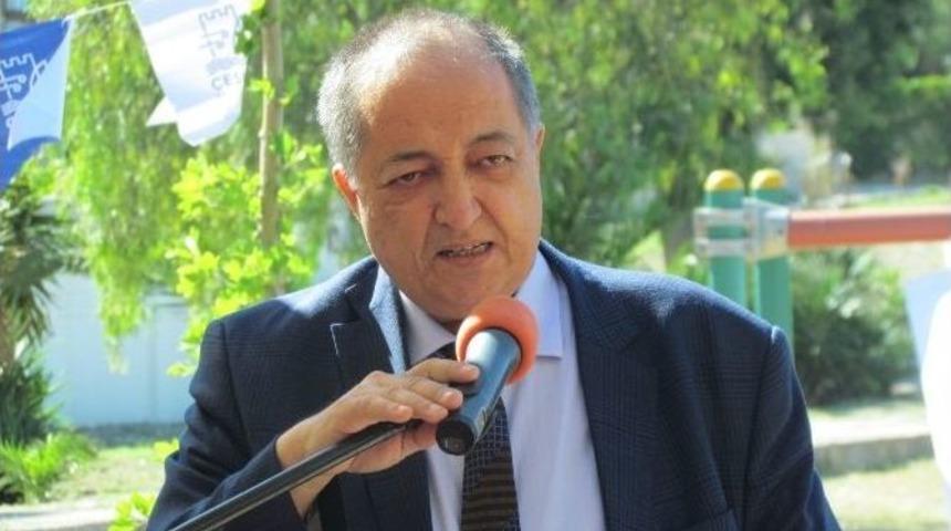 &Ccedil;eşme&rsquo;de Durmuş Yaşar&rsquo;a &Ouml;zel B&uuml;st