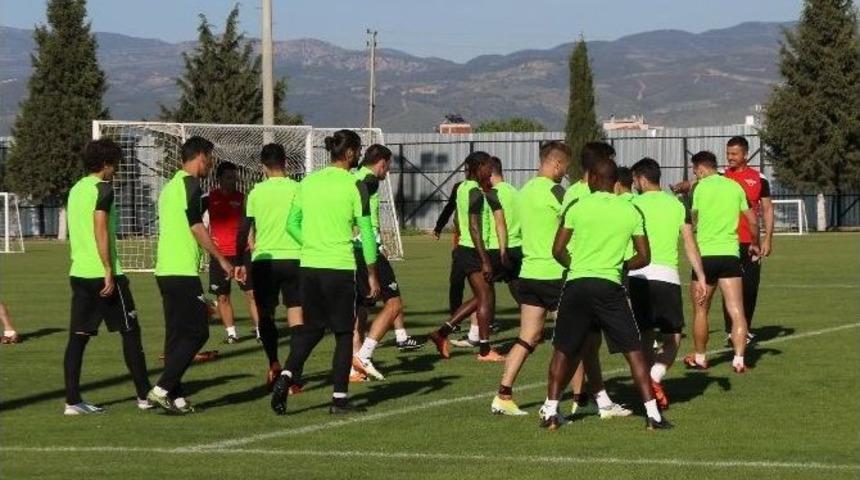 Akhisar Belediyespor, Beşiktaş Ma&ccedil;ı Hazırlıklarını Tamamladı