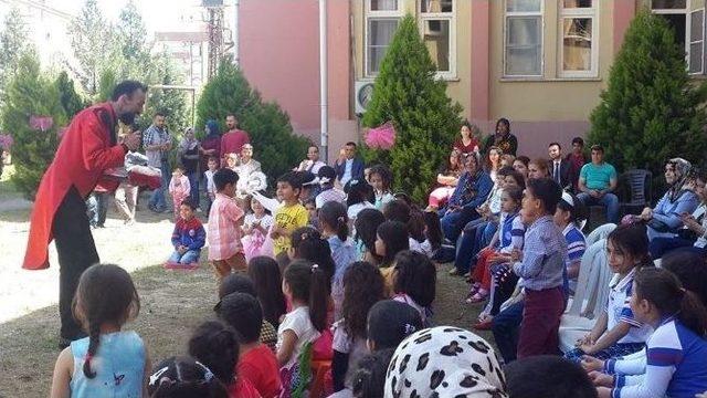 Viranşehir De Hadi Kutlu Lisesinde 23 Nisan Kutlaması