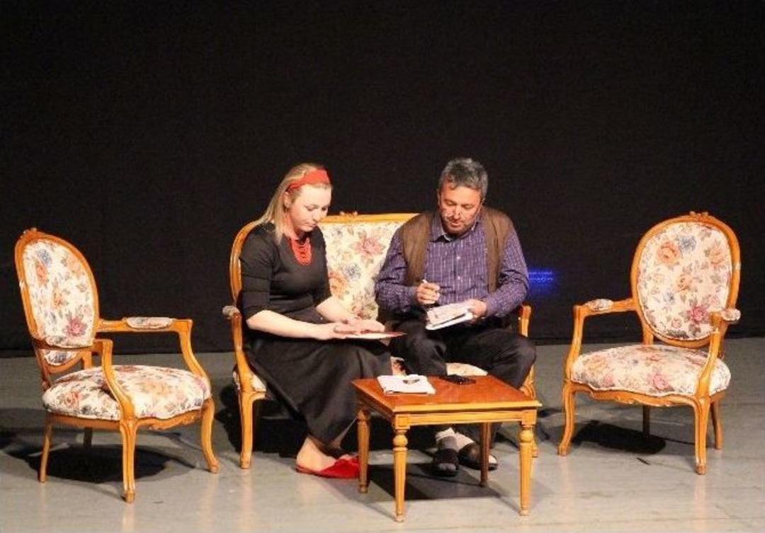 Samsun Polisi Hem Yazdı Hem Oynadı