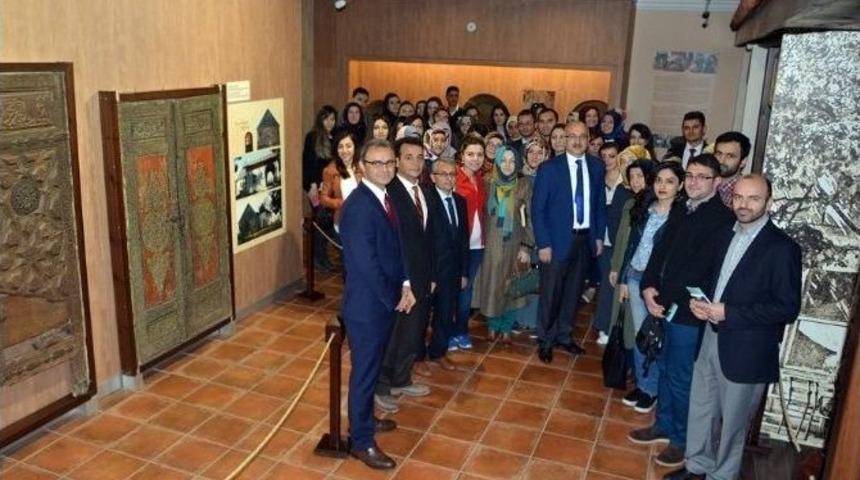 Aday &Ouml;ğretmenler &Ccedil;orum M&uuml;zesini Gezdi