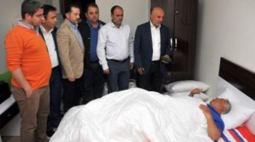 H&uuml;seyin Kalpar&rsquo;a &rsquo;ge&ccedil;miş Olsun&rsquo; Ziyareti