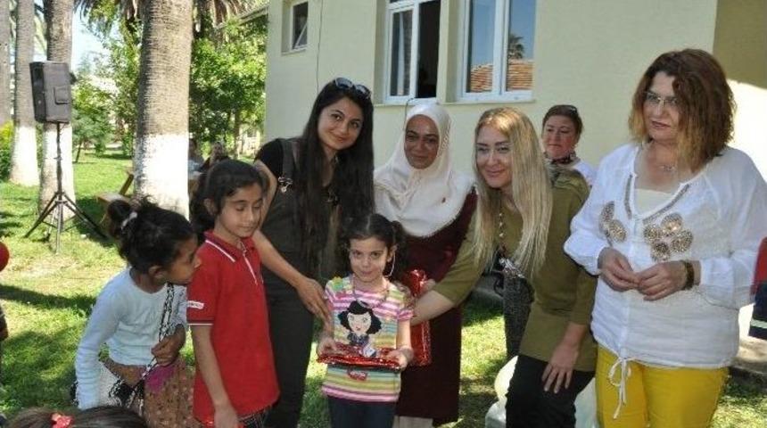 Zihinsel Engelli &Ccedil;ocuklar G&ouml;n&uuml;llerince Eğlendiler