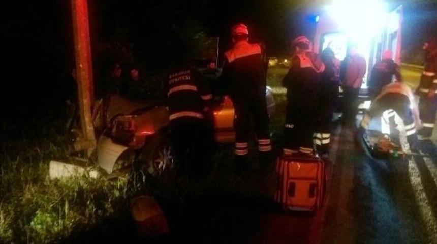Karab&uuml;k&rsquo;te Trafik Kazası : 2 &Ouml;l&uuml;, 4 Yaralı