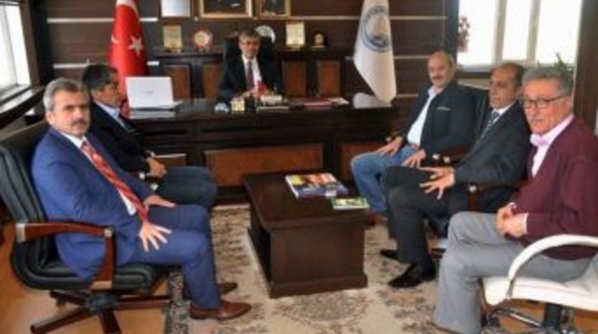 Giresun Orman B&ouml;lge M&uuml;d&uuml;r&uuml; Pir&rsquo;den, Suşehri Belediye Başkanı Y&uuml;ksel&rsquo;e Ziyaret