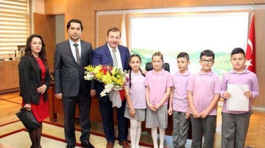 Kadıoğlu, Koltuğunu Arda Başkana Devretti