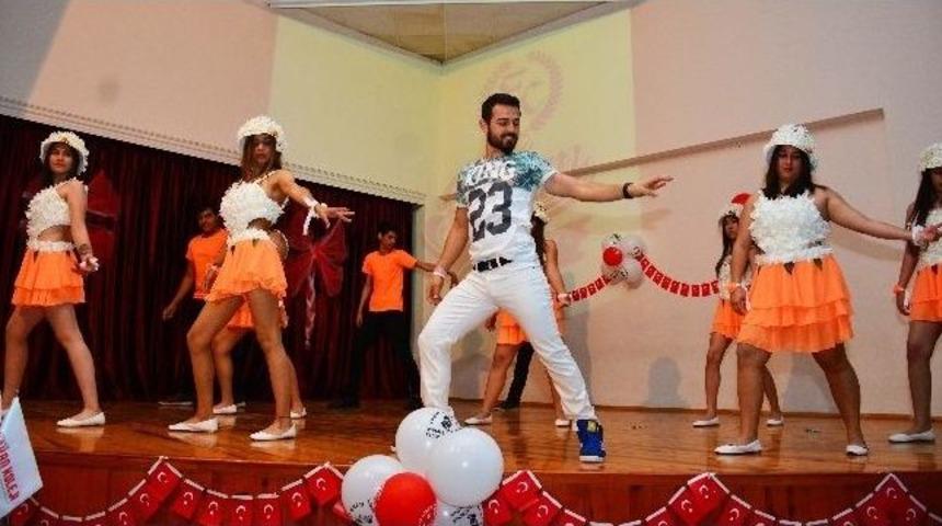 Erkan Koleji&rsquo;nde 23 Nisan Coşkusu