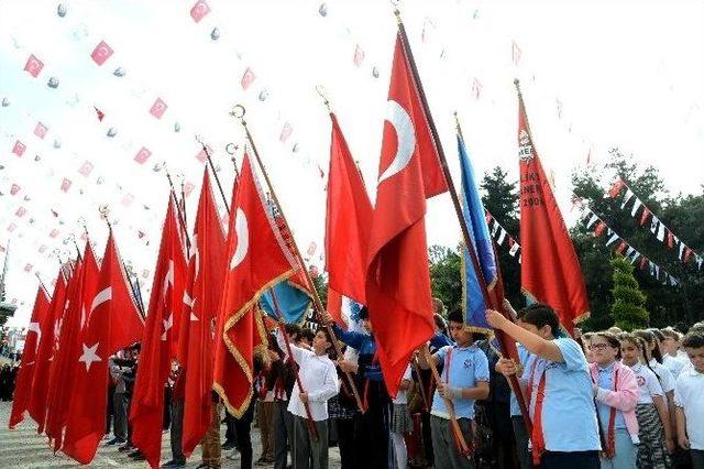 Yeni Atarük Anıtı’nın Açılışını Öğrenciler Yaptı