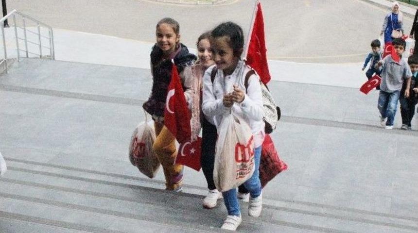 Bursa&rsquo;da &Ccedil;ocukların &Uuml;cretsiz Teleferik Sevinci