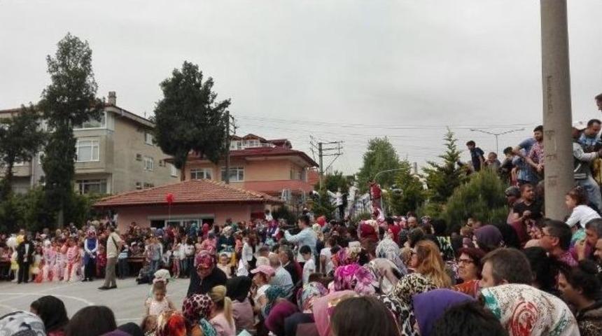 23 Nisan Coşkusu Okul Duvarlarına Taştı