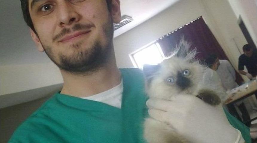 Gen&ccedil; Veterinerlik &Ouml;ğrencisi Trafik Kazasında Hayatını Kaybetti